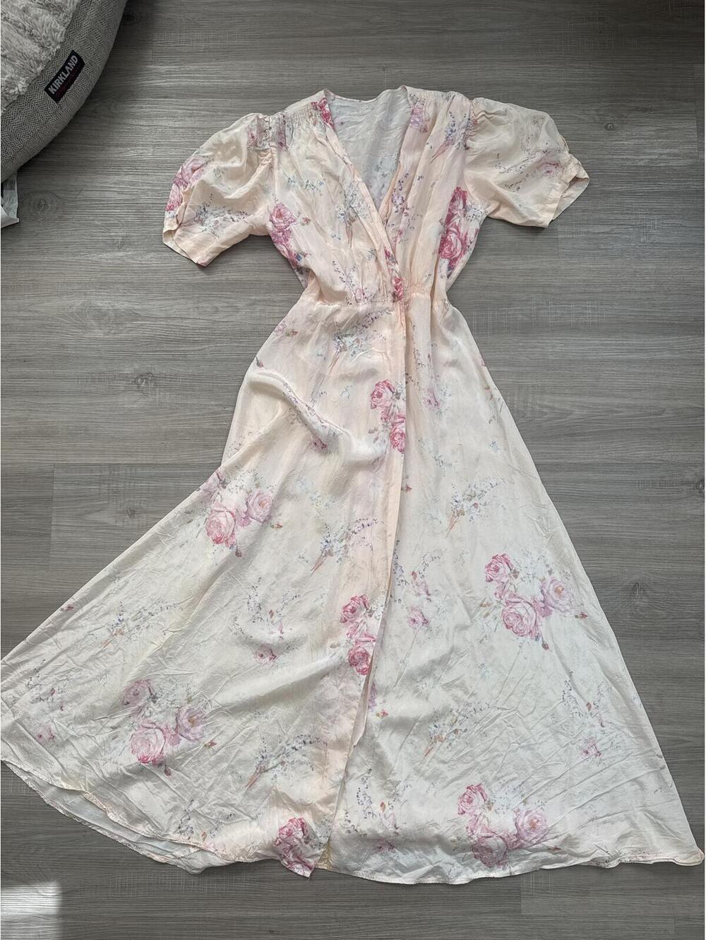 Vintage Floral Wrap Dress with Puff Sleeves